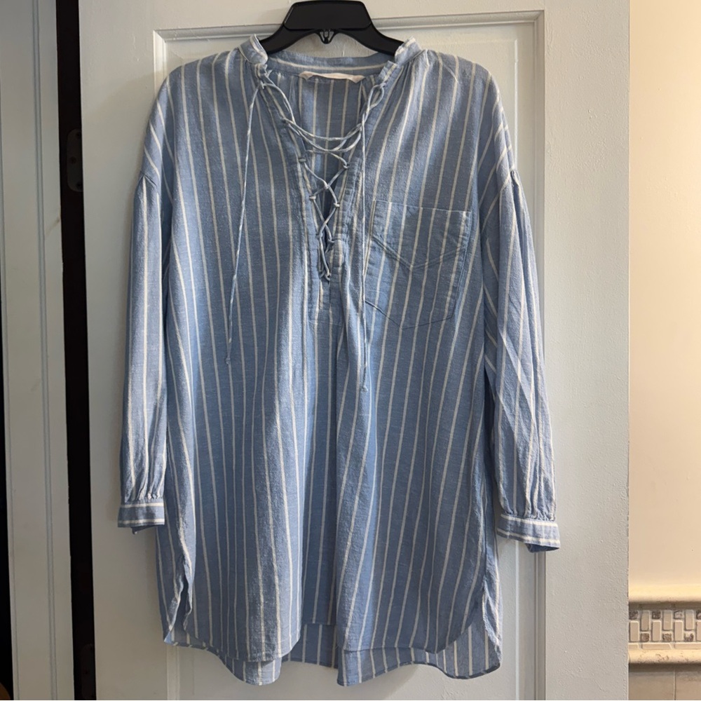 Zara Blue and White Casual Tie Up Shirt